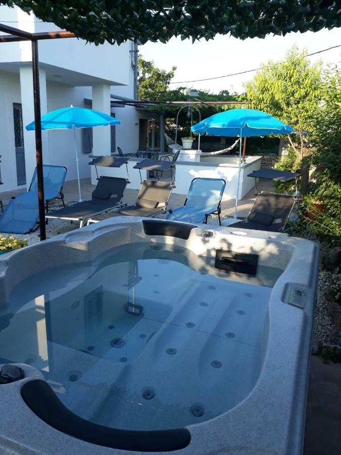 Holiday Home Dioniza Vodnjan Esterno foto